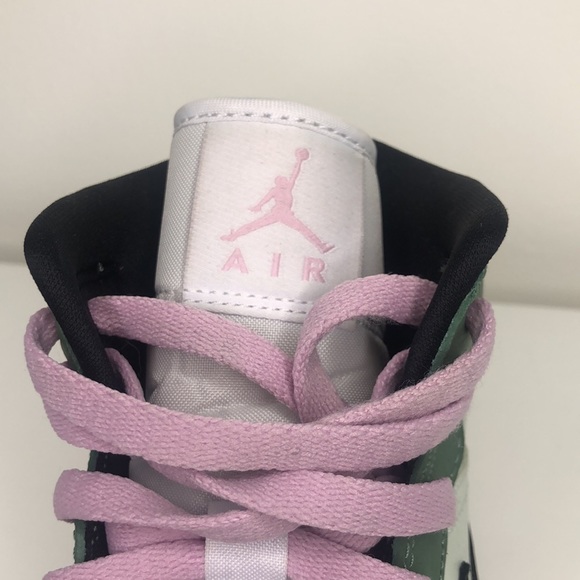 2021 AIR JORDAN 1 MID SE 'DUTCH GREEN' SNEAKERS (stained) - Picture 3 of 5